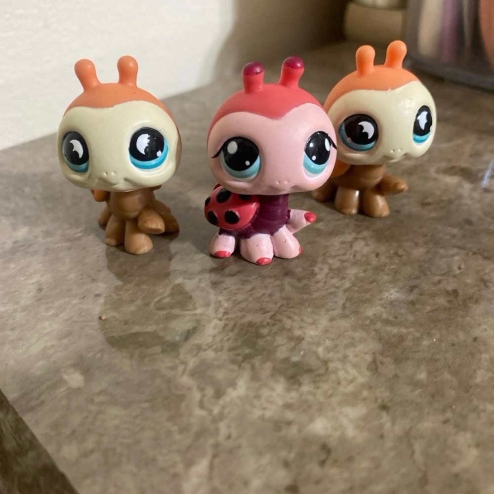Littlest Pet Shop Ladybug BUNDLE Adorable Small Pet Figurines Set